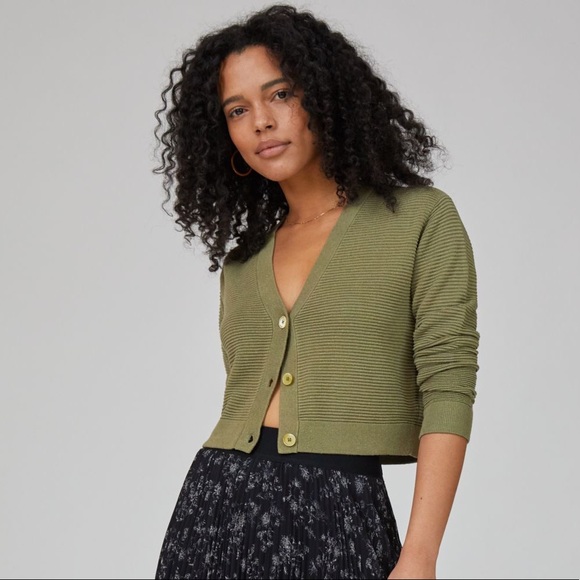 Aritzia Sweaters - Aritzia Wilfred Little Cropped Cardigan